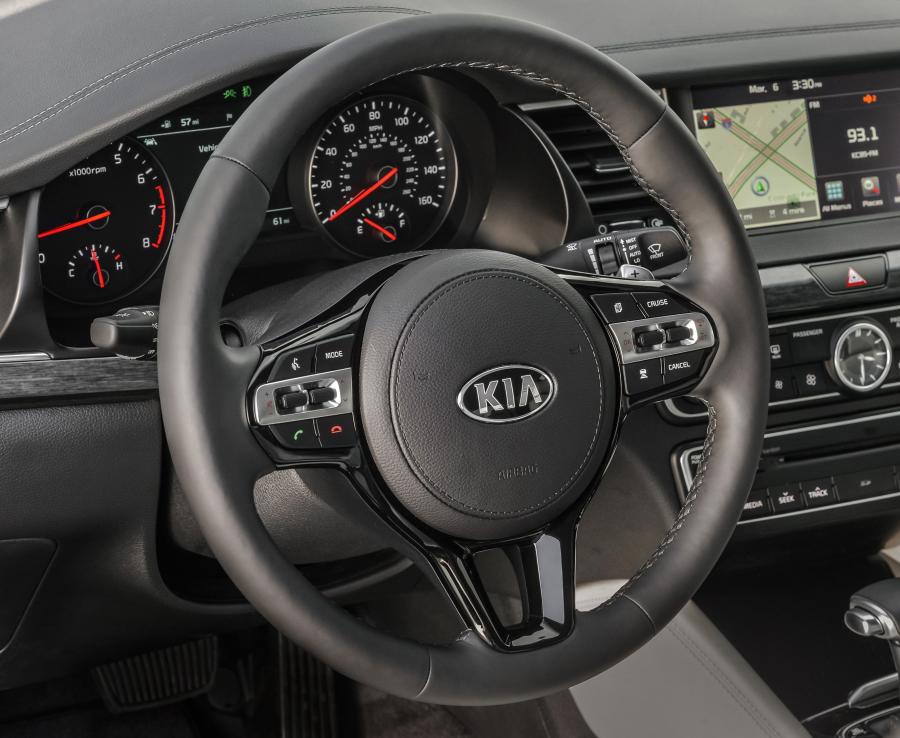 Панель приборов Kia Cadenza (YG) 2016 года  (NA) (фото 37 из 41)